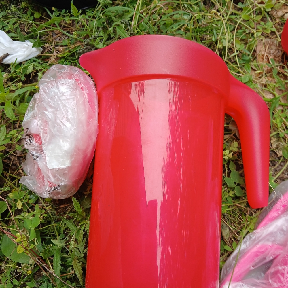 Tupperware pitcher